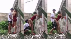 cari-kesempatan-ngewe-mantan-sambil-berdiri